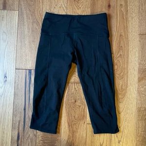 Oiselle capri tights - size 4